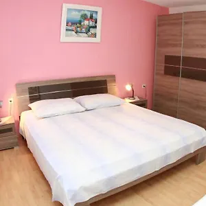 Bareta Apartament